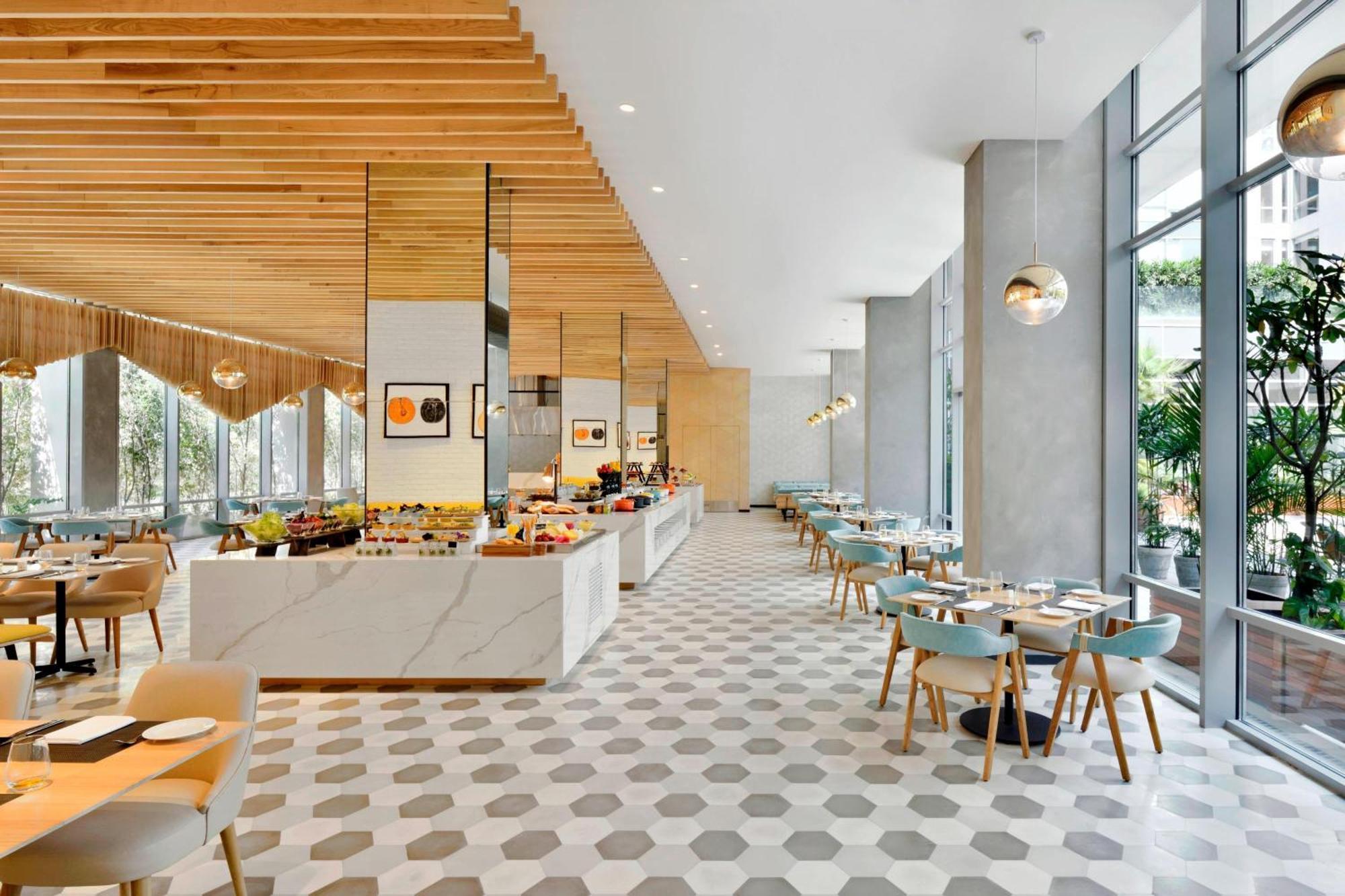 Aloft New Delhi Aerocity Exterior foto The restaurant
