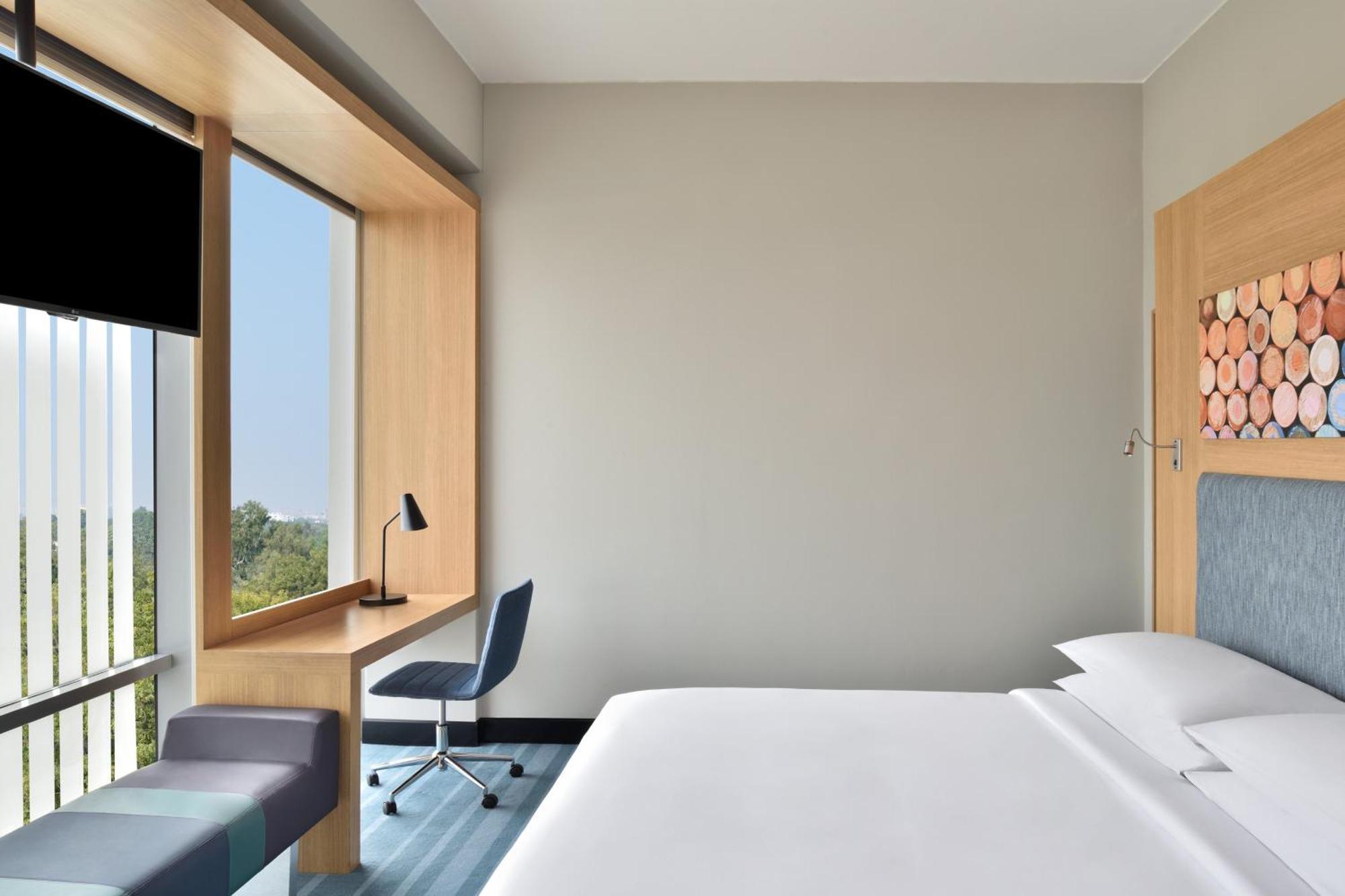 Aloft New Delhi Aerocity Exterior foto A room at the hotel